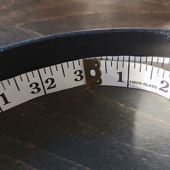 Vtg Guess reversible black/mahogany leather square buckle belt - Picture 10 of 11